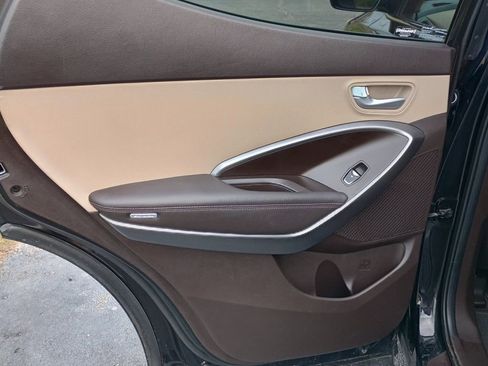 Used 2017 Hyundai Santa Fe Sport image 16