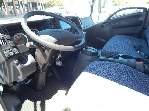 Used 2024 Chevrolet Low Cab Forward 5500HD RWD image 2