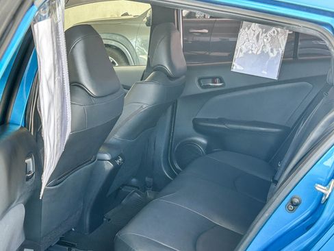 Used 2022 Toyota Prius XLE FWD image 18