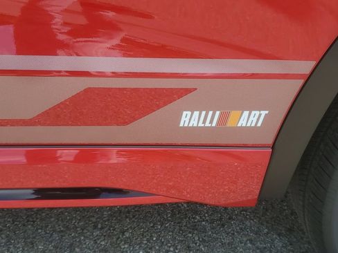 New 2026 Mitsubishi Outlander AWD image 38