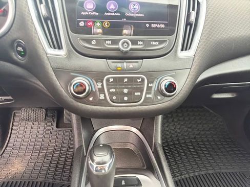 Used 2020 Chevrolet Malibu LT w/ Redline Edition image 18