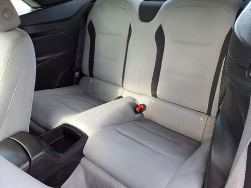 Used 2019 Chevrolet Camaro LT image 8