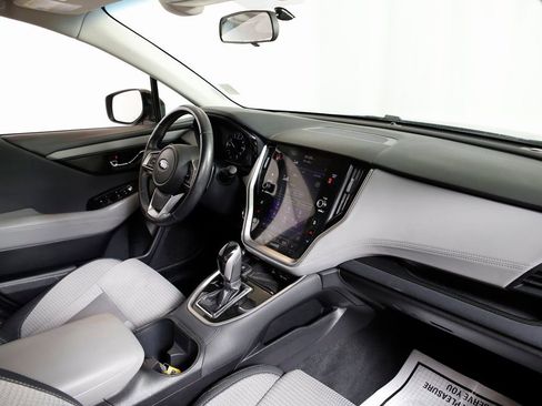 Used 2022 Subaru Outback Premium image 8