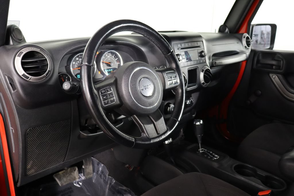 Used 2014 Jeep Wrangler Unlimited Sport w/ Connectivity Group AWD/4WD image 20