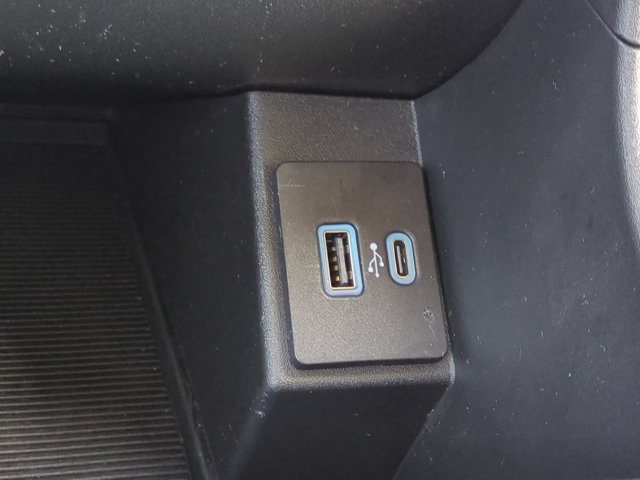 Used 2024 Ford Edge SE w/ Black Appearance Package AWD/4WD image 20