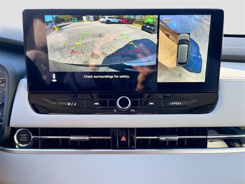 New 2025 Mitsubishi Outlander SE image 14