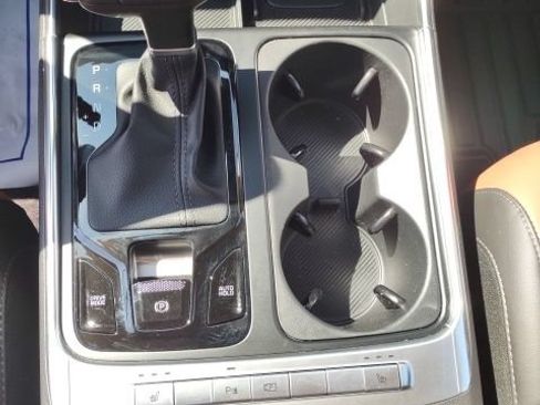 Used 2026 Kia Carnival EX FWD image 15