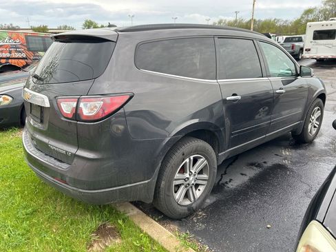 Used 2015 Chevrolet Traverse LT FWD image 3