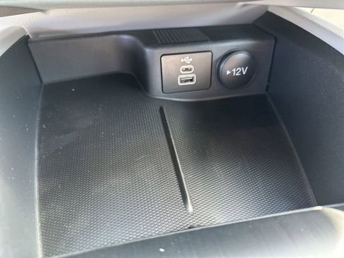 New 2025 Ford Escape SE image 28