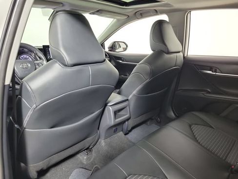 Used 2024 Toyota Camry SE FWD image 11