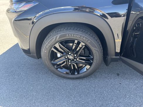 New 2026 Chevrolet Trax ACTIV w/ Sunroof Package FWD image 11