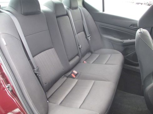 Used 2024 Nissan Altima 2.5 SV w/ SV Premium Package FWD image 23