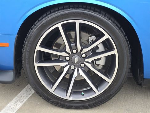 Used 2023 Dodge Challenger GT w/ Plus Package image 15