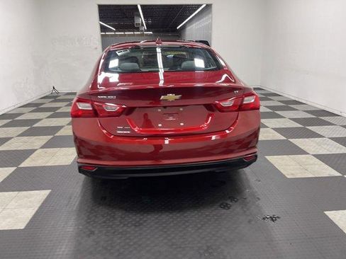 Used 2025 Chevrolet Malibu LT FWD image 3
