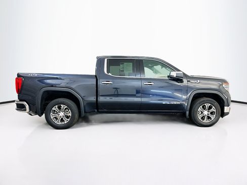 Used 2025 GMC Sierra 1500 SLT AWD/4WD image 10