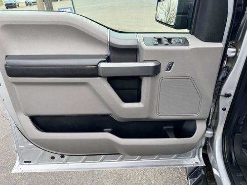 Used 2019 Ford F150 XLT w/ Equipment Group 302A Luxury image 21