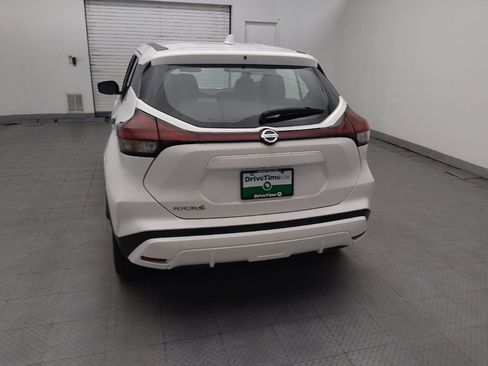 Used 2021 Nissan Kicks S FWD image 6
