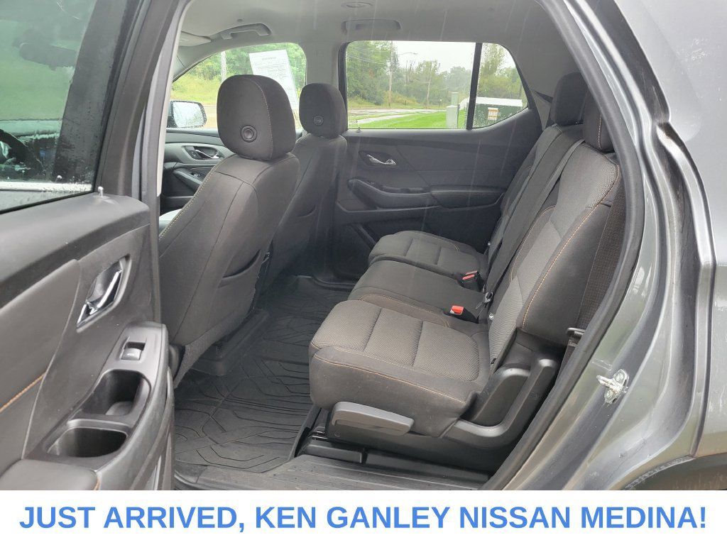 Used 2020 Chevrolet Traverse LT w/ LPO, Floor Liner Package AWD/4WD image 15