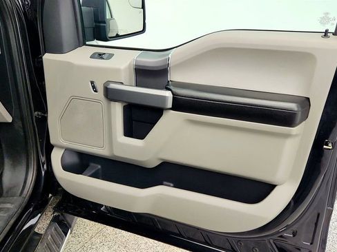 Used 2018 Ford F150 XLT w/ Equipment Group 302A Luxury image 25