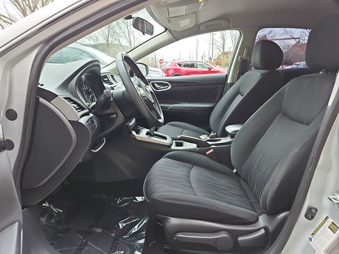 Certified 2019 Nissan Sentra SV image 13