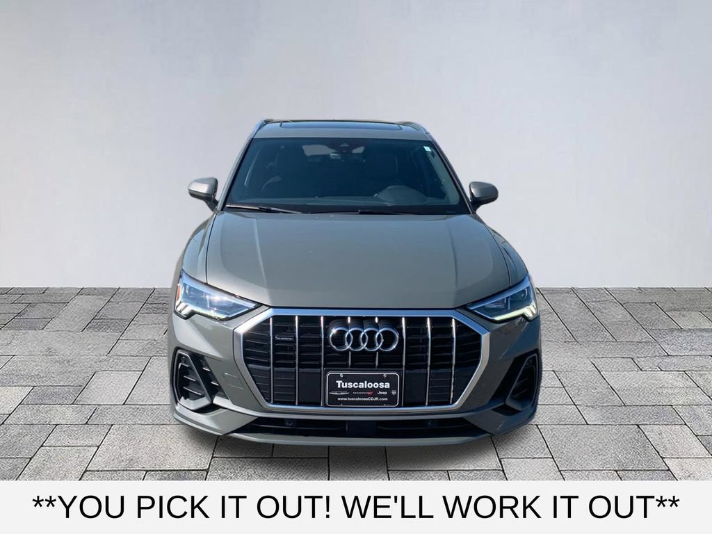 Used 2025 Audi Q3 2.0T Premium AWD/4WD image 2