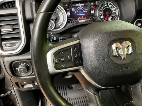 Used 2021 RAM 1500 Big Horn AWD/4WD image 12