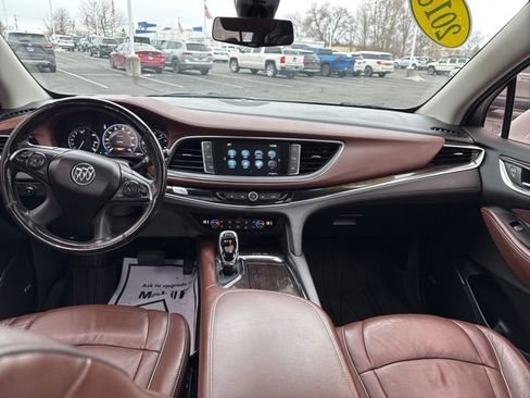 Used 2018 Buick Enclave Avenir image 21