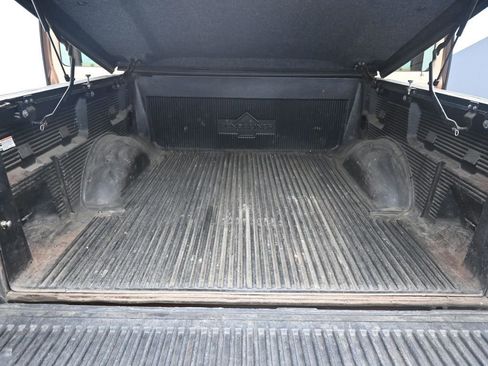 Used 2011 Ford F150 Lariat image 33