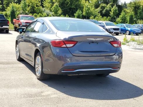 Used 2016 Chrysler 200 Limited FWD image 3