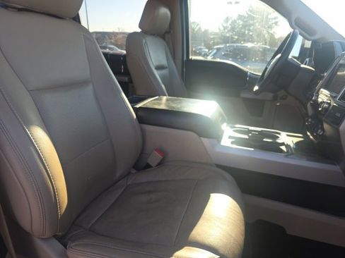 Used 2019 Ford F350 Lariat w/ Lariat Ultimate Package image 9