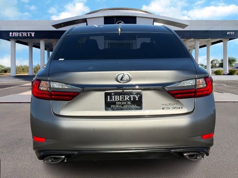Used 2018 Lexus ES 350 w/ Navigation System Package image 4