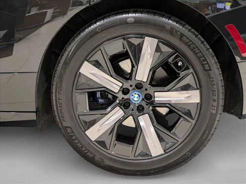 Used 2025 BMW iX M60 image 25