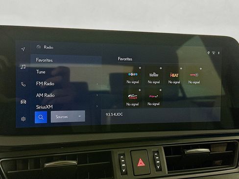 Certified 2025 Lexus ES 350 w/ Premium Package image 14