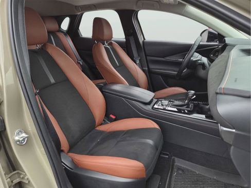 Certified 2025 MAZDA CX-30 Carbon image 15