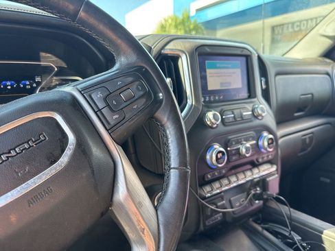 Used 2020 GMC Sierra 3500 Denali w/ Denali Ultimate Package image 22