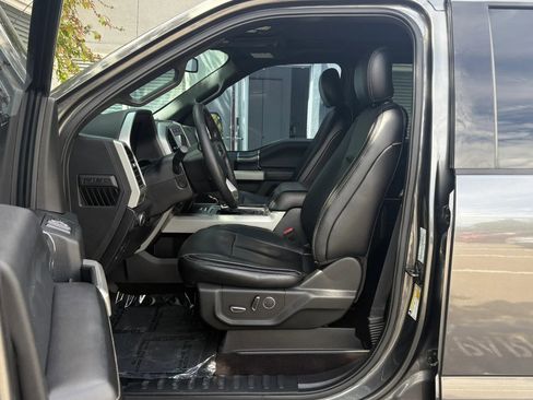 Used 2018 Ford F150 Lariat w/ Equipment Group 502A Luxury image 9