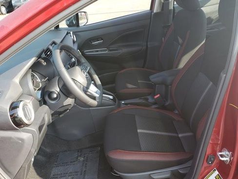 New 2025 Nissan Versa SR w/ Trunk Package image 11