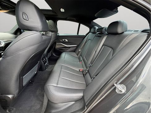 Used 2020 BMW 330i Sedan w/ Convenience Package RWD image 38