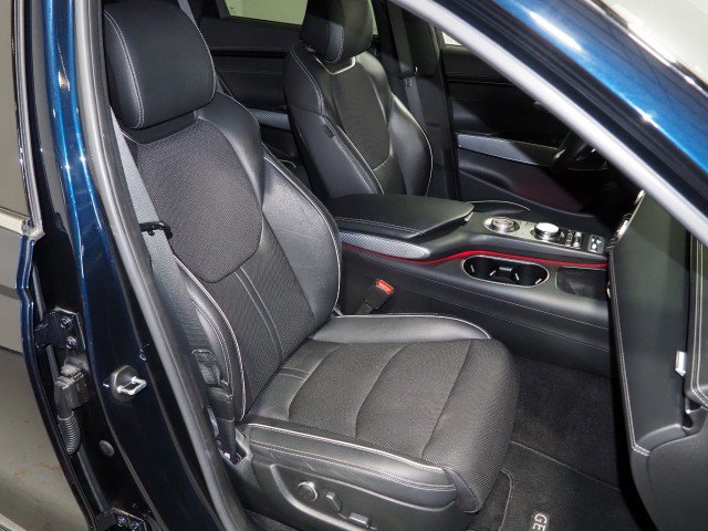 Used 2022 Genesis GV70 AWD 2.5T Sport Prestige w/ Sport Prestige Package image 2