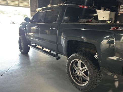 Used 2017 Chevrolet Silverado 1500 LT w/ All Star Edition AWD/4WD image 13