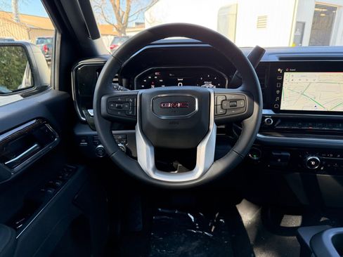 New 2026 GMC Sierra 1500 Elevation image 13