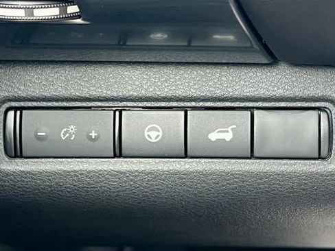 Used 2022 Nissan Pathfinder SL image 26