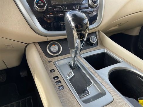 Used 2020 Nissan Murano SL image 21