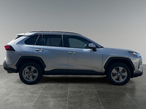 Used 2024 Toyota RAV4 XLE AWD/4WD image 10