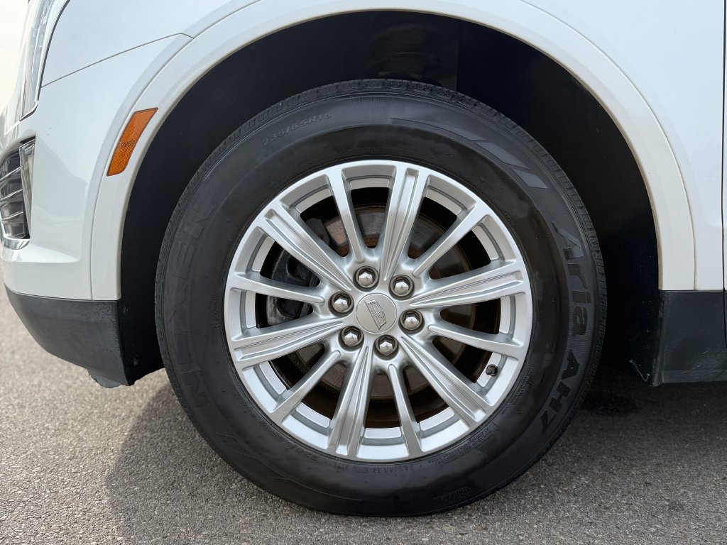 Used 2017 Cadillac XT5 FWD w/ LPO, Wheel Lock Package image 21