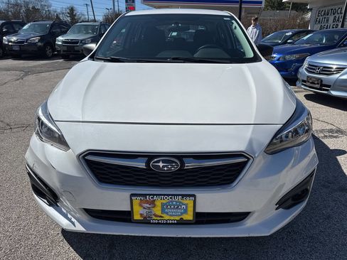 Used 2017 Subaru Impreza 2.0i image 2