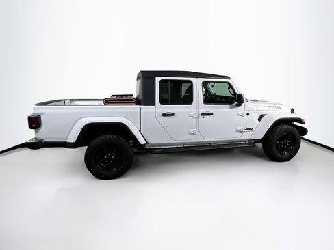Used 2023 Jeep Gladiator Sport image 4