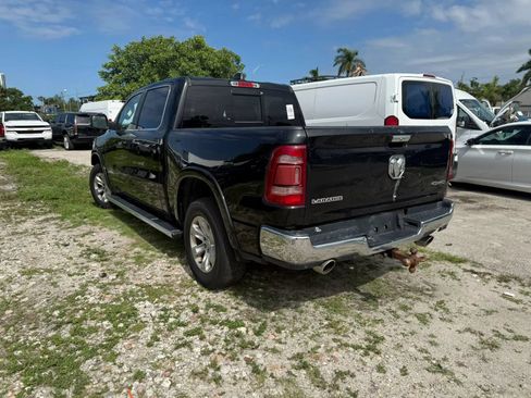 Used 2019 RAM 1500 Laramie AWD/4WD image 6
