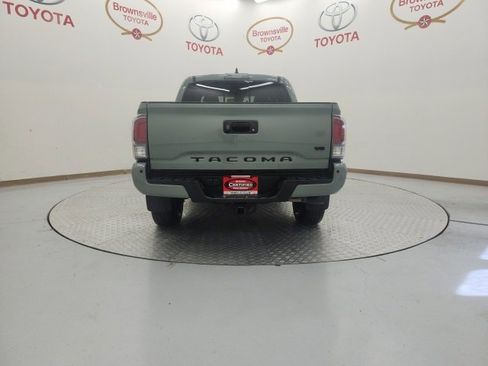 Used 2023 Toyota Tacoma TRD Sport image 7