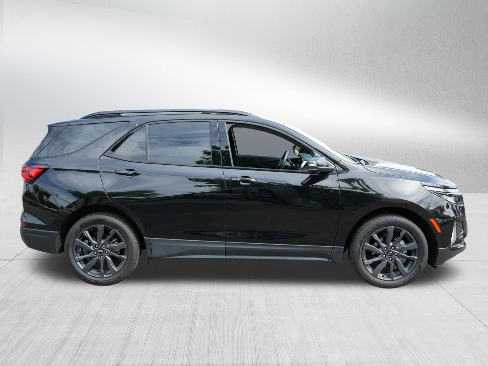Used 2024 Chevrolet Equinox RS AWD/4WD image 8